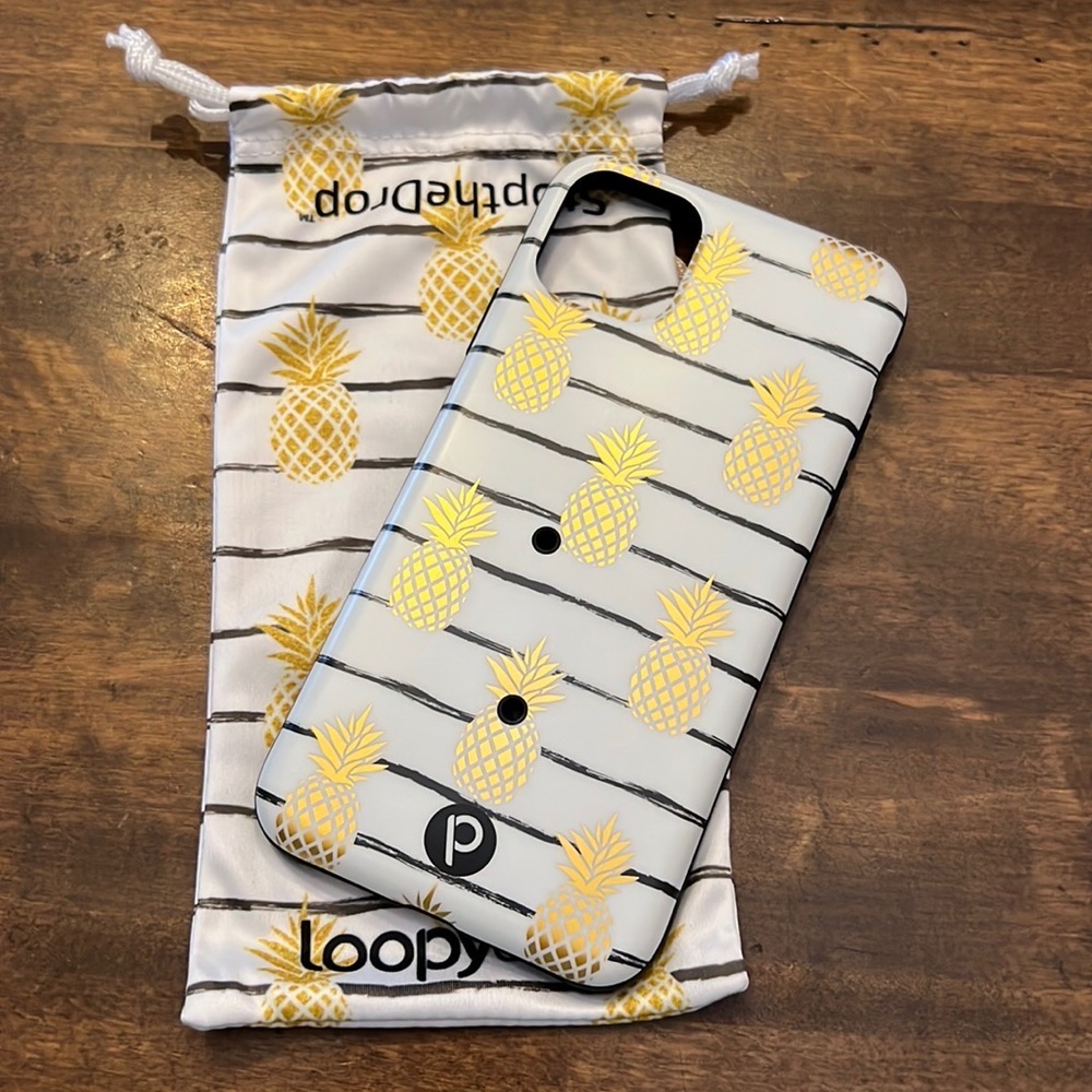 Loopy Pineapple 🍍 Iphone 11 ProMax case